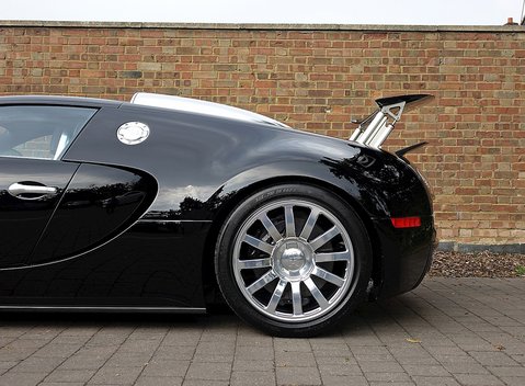 Bugatti Veyron 16.4 25