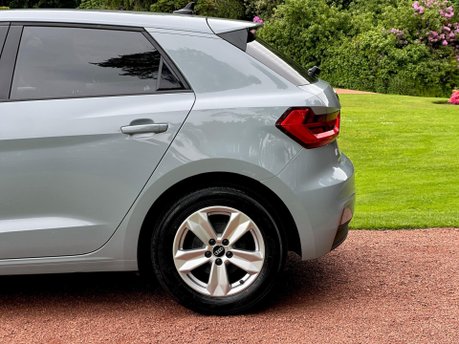 Audi A1 SPORTBACK TFSI TECHNIK 15