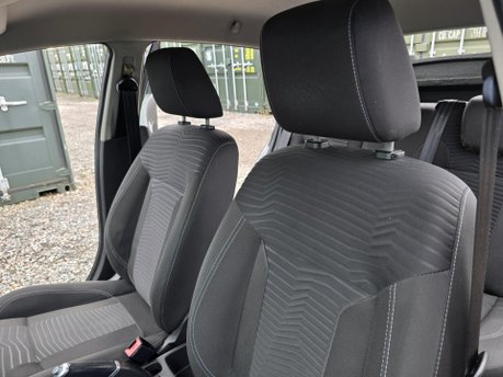 Ford Fiesta 1.6 Zetec Hatchback 5dr Petrol Powershift Euro 6 (105 ps) 38