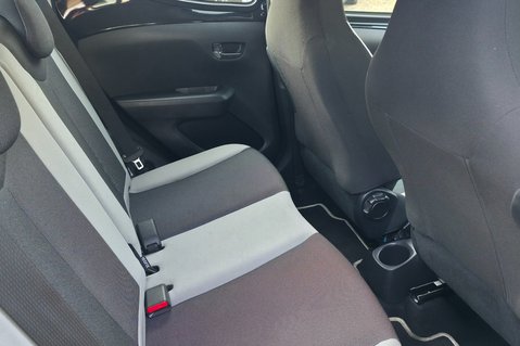 Toyota Aygo 1.0 VVT-I X-CLUSIV LOW INSURANCE! LOOK! JUST £20 TAX! 12