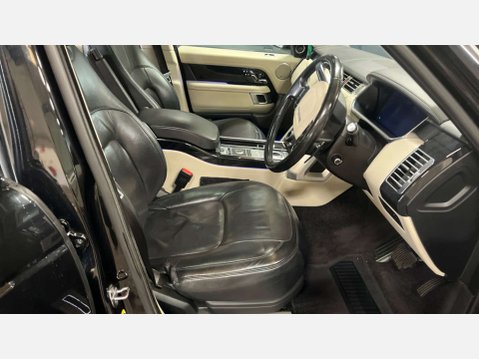 Land Rover Range Rover 3.0 Range Rover Vogue SE TDV6 Auto 4WD 5dr 9
