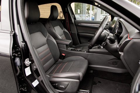 Renault Arkana RS LINE E-TECH 37