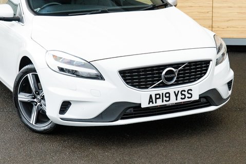 Volvo V40 D2 R-DESIGN EDITION 10