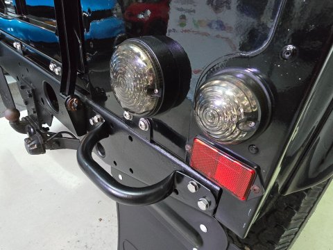 Land Rover Defender 90 HARD-TOP TD5 36
