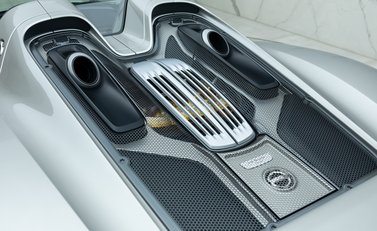 Porsche 918 Spyder 36