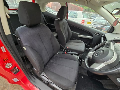 Mazda 2 TS2 12