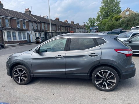 Nissan Qashqai 1.2 DIG-T Tekna 2WD Euro 6 (s/s) 5dr 8
