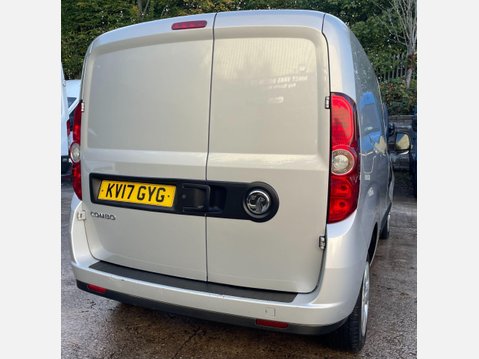 Vauxhall Combo 1.3 CDTi 2000 16v Sportive Panel Van 3dr Diesel Manual FWD L1 H1 (133 g/km, 10