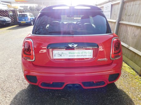 Mini Hatch COOPER S AUTOMATIC 3dr 5