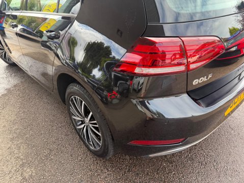 Volkswagen Golf 1.6 TDI BlueMotion Tech SE Nav Euro 6 (s/s) 5dr 6