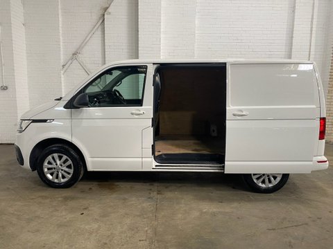 Volkswagen Transporter T28 TDI P/V HIGHLINE 8