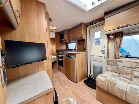 Swift Challenger 560  12