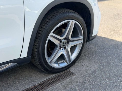 Mercedes-Benz GLA 1.6 GLA 180 AMG Line Edition Auto 5dr 8