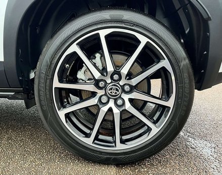 Toyota Yaris Cross 1.5 Yaris Cross GR Sport HEV Auto 5dr 13