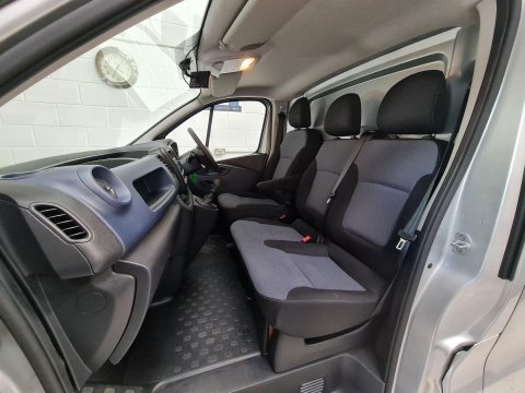 Vauxhall Vivaro 1.6 CDTi 2700 L1 H1 Euro 6 5dr 29