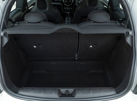 Mini Hatch John Cooper Works Challenge 35