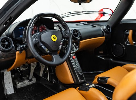 Ferrari Enzo 11