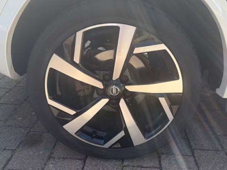Nissan Qashqai 1.3 DIG-T Tekna+ SUV 5dr Petrol DCT Auto Euro 6 (s/s) (160 ps) 30