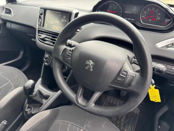 Peugeot 208 1.2 VTi Active Euro 5 5dr