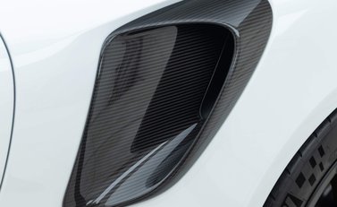 Porsche 911 GT2 RS (991) 39