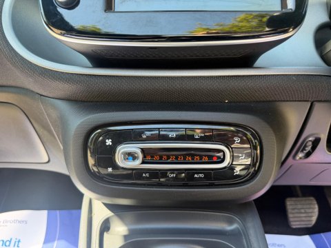 Smart Fortwo Coupe 1.0 Prime (Premium) Cabriolet 2dr Petrol Twinamic Euro 6 (s/s) (71 ps) 40
