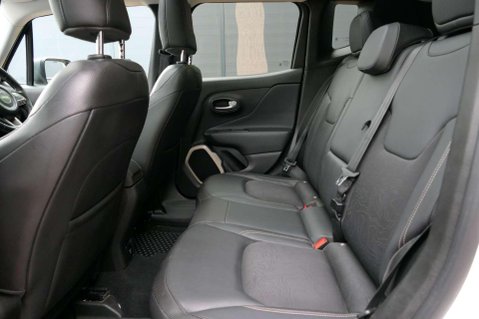 Jeep Renegade M-JET DESERT HAWK 42