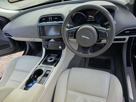 Jaguar XE 2.0d Prestige Auto Euro 6 (s/s) 4dr 72