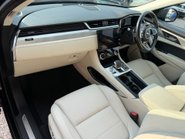 Jaguar F-Pace R-DYNAMIC S 9
