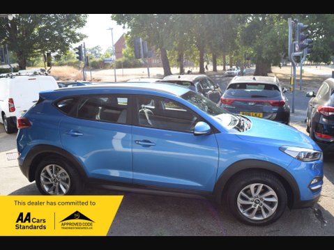Hyundai TUCSON 1.7 Tucson SE Nav Blue Drive 2WD CRDi 5dr 2