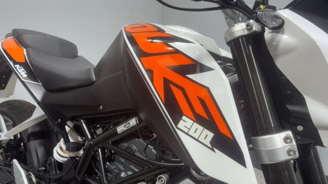 KTM Duke 2016 9K MOT JUNE 2027 200CC NAKED BIKE 25