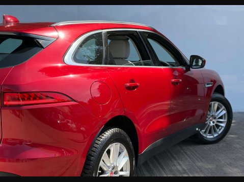 Jaguar F-Pace 2.0 F-PACE Portfolio AWD D Auto 4WD 5dr 29