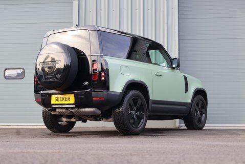 Land Rover Defender 90 75TH LIMITED EDITION SUPER LOW MILES MATT PPF WRAP  7