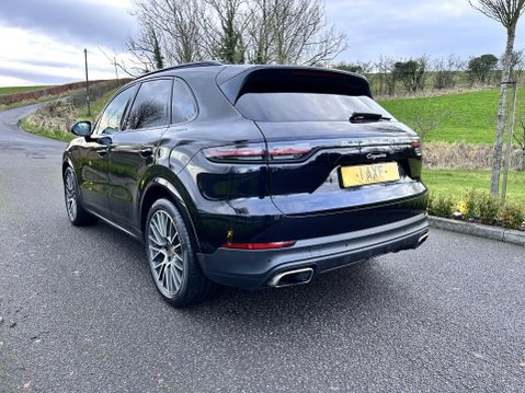 Porsche Cayenne V6 Auto 9