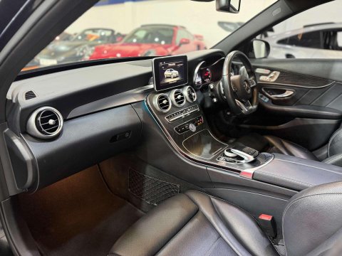 Mercedes-Benz C Class 2.1 C250d AMG Line (Premium Plus) Saloon 4dr Diesel G-Tronic+ Euro 6 (s/s) 36