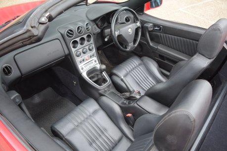 Alfa Romeo Spider V6 Lusso 5