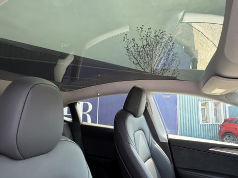 Tesla Model Y (Dual Motor) Long Range SUV 5dr Electric Auto 4WDE (384 bhp) 35
