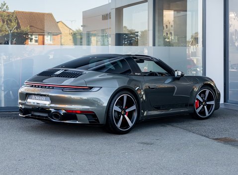 Porsche 911 Targa 4S (992) 5