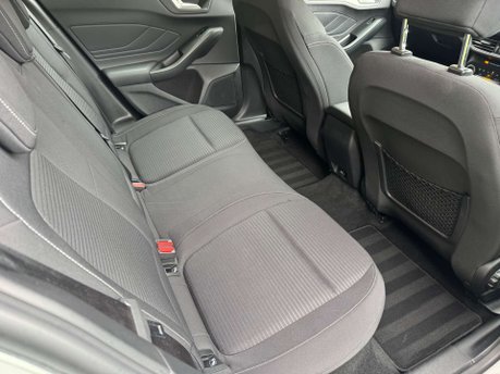 Ford Focus 1.0 Focus Titanium Auto 5dr 41