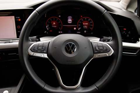 Volkswagen Golf LIFE TSI 20