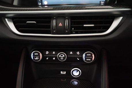 Alfa Romeo Stelvio 2.9 V6 Bi-Turbo Quadrifoglio SUV 5dr Petrol GPF Auto Q4 AWD Euro 6 (s/s) (5 18