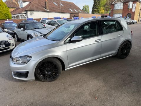 Volkswagen Golf 2.0 TDI BlueMotion Tech Match DSG Euro 5 (s/s) 5dr 2