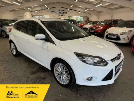 Ford Focus 1.0T EcoBoost Zetec Navigator Euro 5 (s/s) 5dr 1