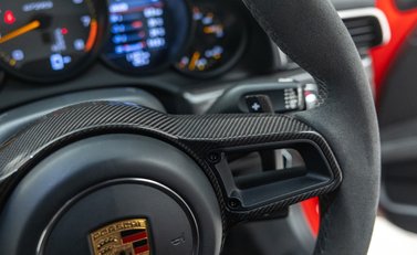 Porsche 911 GT2 RS Weissach (991) 33