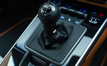 Porsche 911 SPORT CLASSIC (992) 25