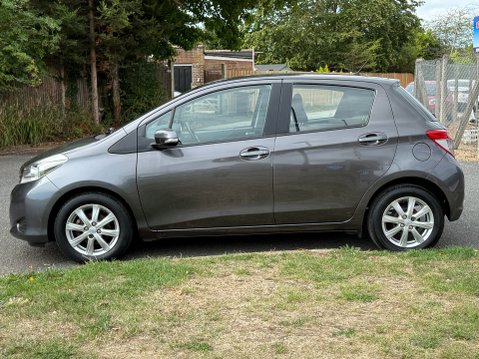 Toyota Yaris VVT-I TR 7