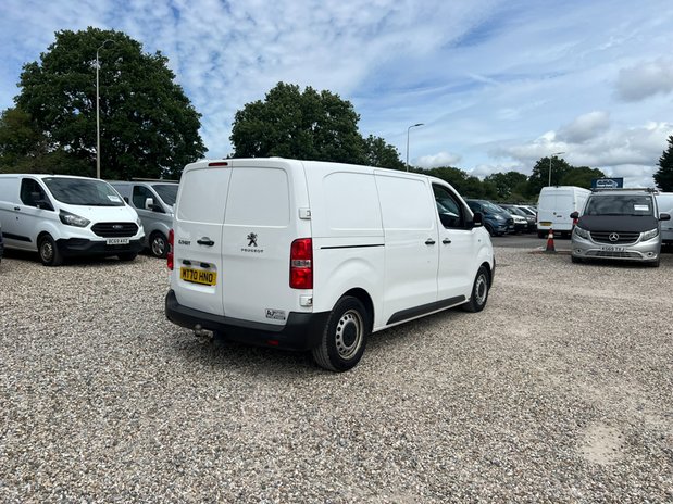 Peugeot Expert MWB L2H1 Professional 2700 Air Con Sensors Tow Bar EURO 6 NO VAT 6