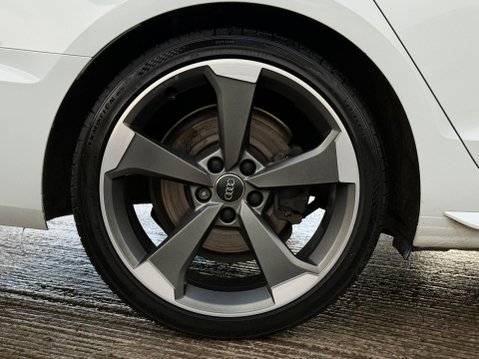Audi A4 2.0 TDI 30 Black Edition S Tronic Euro 6 (s/s) 4dr 10
