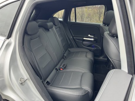 Mercedes-Benz GLA Class GLA 250e Exclusive Edition Premium Plus Petrol Hybrid Auto PANROOF/SAT NAV 26