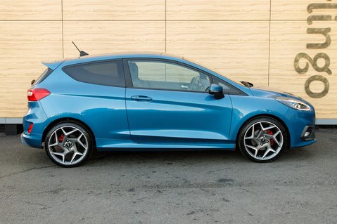 Ford Fiesta ST-3 13
