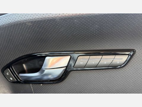 Land Rover Range Rover Evoque 2.0 Range Rover Evoque Dynamic Luxury Si4 Auto 4WD 5dr 24